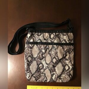 Lesportsac flat bag